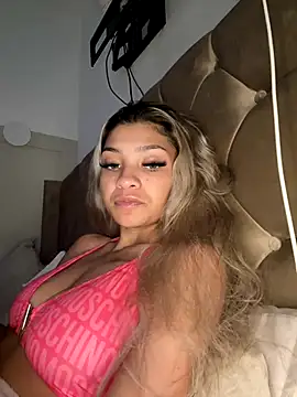 Honeyyyxo online show from 29, 10, 2025