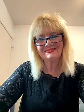 BoloshkaBlonda online show from 10, 10, 2025