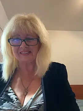 BoloshkaBlonda online show from 27, 10, 2025