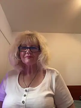 BoloshkaBlonda online show from 15, 10, 2025