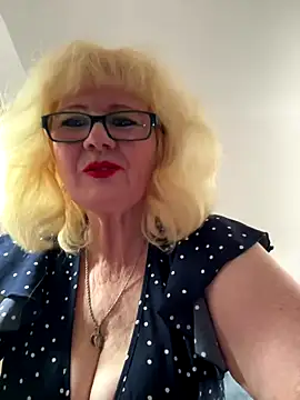 BoloshkaBlonda online show from 22, 10, 2025