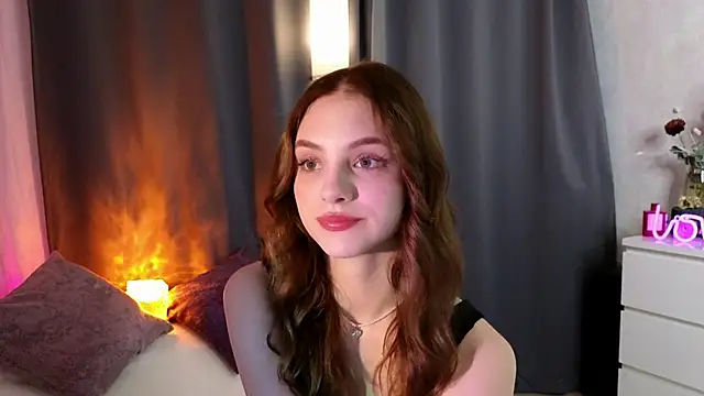 midnightMaya online show from 4, 11, 2025