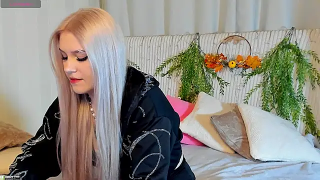 Malisha kiss online show from 30, 10, 2025