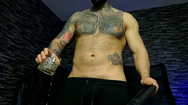 MasculineGuy99 online show from 1, 4, 2026