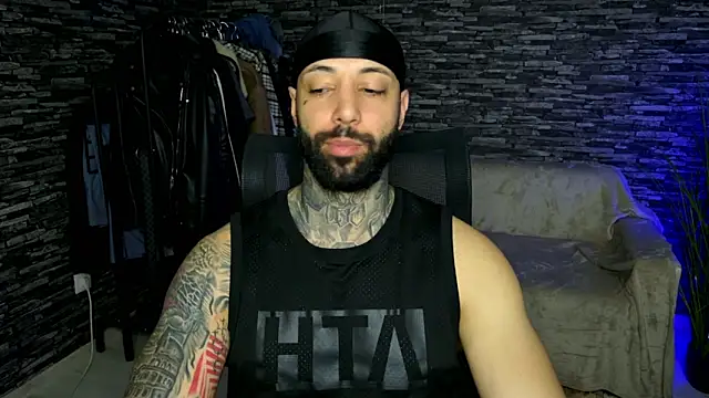 MasculineGuy99 online show from 21, 4, 2026