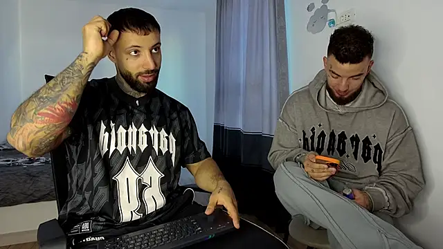 MasculineGuy99 online show from 14, 11, 2025