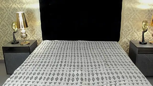 MolyBoston online show from 26, 11, 2025