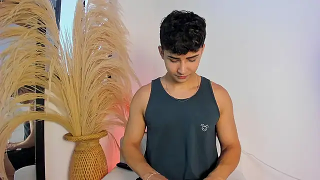 Thiago Connor21 online show from 10, 11, 2025