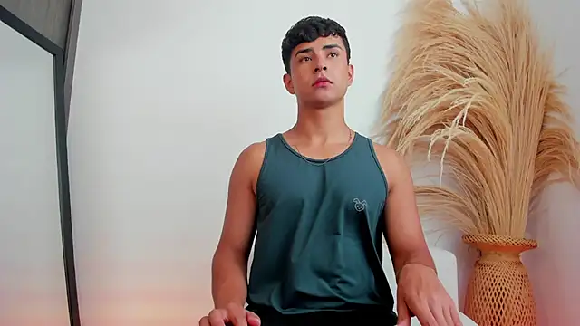 Thiago Connor21 online show from 15, 12, 2025