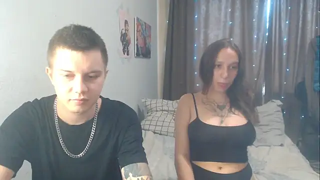 Snapshot of Mark_and_Wendy chatting on 18, 7, 2026 Mark and Wendy online show from 18, 7, 2026