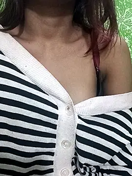 Lusty Naina online show from 15, 11, 2025