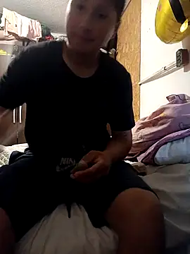 Snapshot of Chyynoxxx chatting on 2, 12, 2025 Chyynoxxx online show from 2, 12, 2025