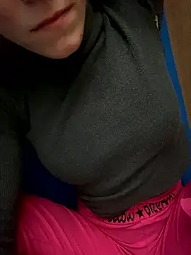 pleasedontpressaredburton online show from 2, 10, 2025