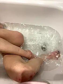 pleasedontpressaredburton online show from 19, 11, 2025