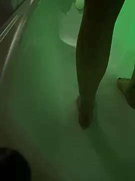 pleasedontpressaredburton online show from 21, 11, 2025