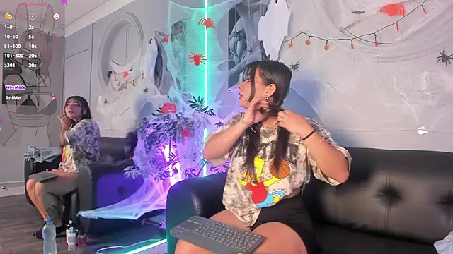 Snapshot of Hekate_20 chatting on 4, 10, 2025 Hekate 20 online show from 4, 10, 2025