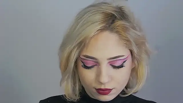 Dahliacruzz online show from 9, 3, 2026