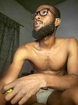 Snapshot of FreakyKaigrey chatting on 5, 2, 2026 FreakyKaigrey online show from 5, 2, 2026