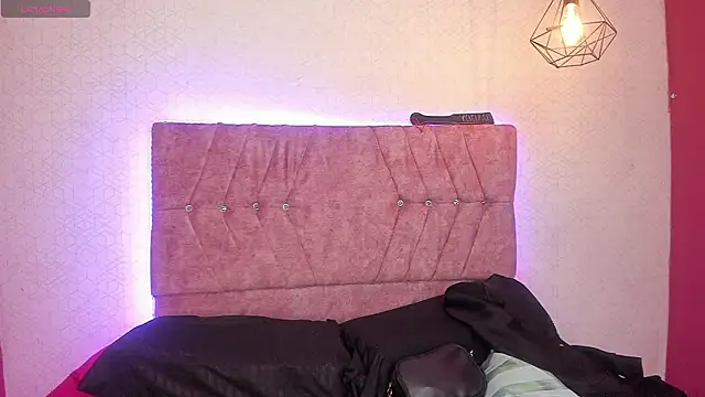 Mia lopez 1 online show from 29, 3, 2026