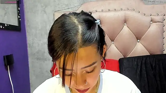 Mia lopez 1 online show from 23, 5, 2026