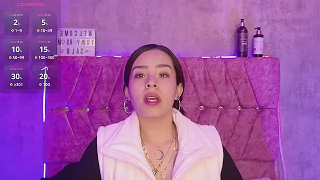 Mia lopez 1 online show from 19, 5, 2026