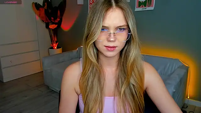 linakorvin online show from 8, 11, 2025