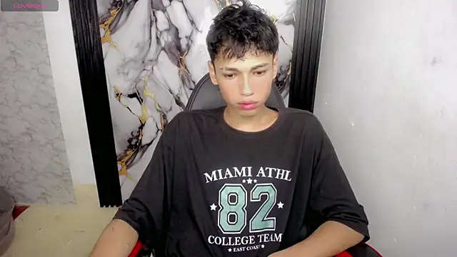 Im david02 online show from 19, 12, 2025