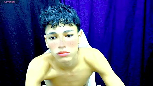 Im david02 online show from 12, 11, 2025