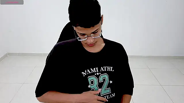 Im david02 online show from 14, 4, 2026