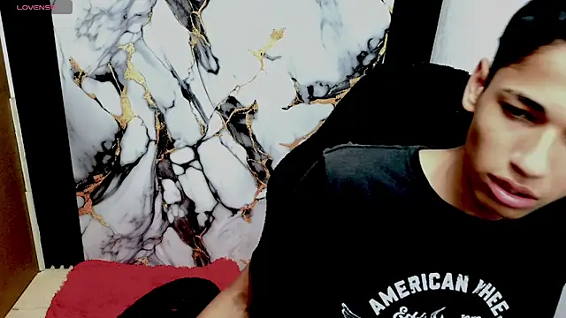 Im david02 online show from 24, 2, 2026