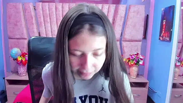 Snapshot of sarah_sweett_ chatting on 23, 10, 2025 sarah sweett online show from 23, 10, 2025