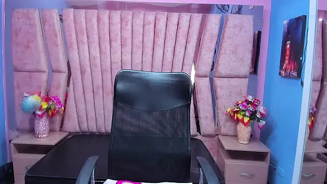 sarah sweett  online show from 5, 2, 2026