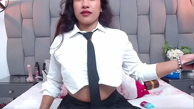 Emilysweet2 online show from 6, 10, 2025