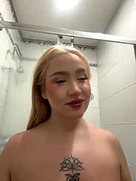 RollDolls online show from 20, 10, 2025