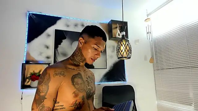 The boy dreams1 online show from 1, 10, 2025