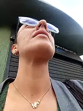 Jade 1-9 online show from 13, 10, 2025