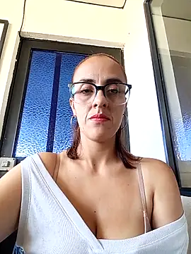 Jade 1-9 online show from 19, 12, 2025