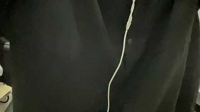 Snapshot of 16hornydog chatting on 15, 11, 2025 16hornydog online show from 15, 11, 2025