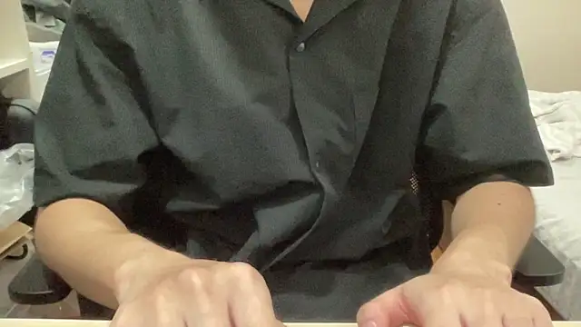 Snapshot of 16hornydog chatting on 7, 11, 2025 16hornydog online show from 7, 11, 2025