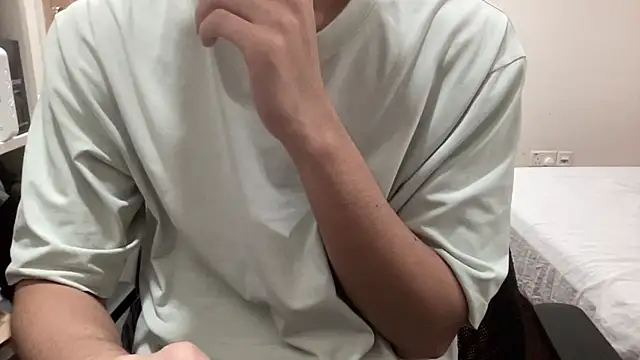 Snapshot of 16hornydog chatting on 7, 10, 2025 16hornydog online show from 7, 10, 2025