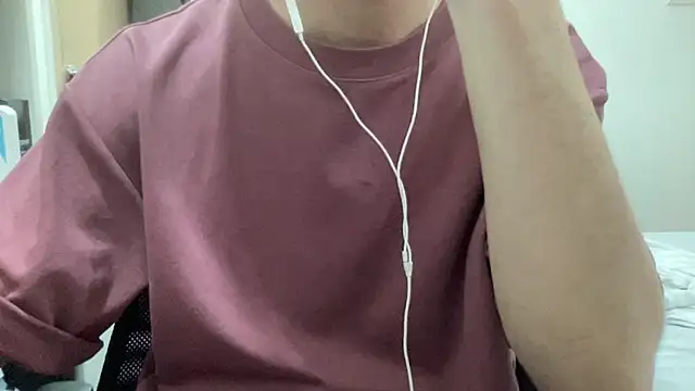 Snapshot of 16hornydog chatting on 10, 10, 2025 16hornydog online show from 10, 10, 2025