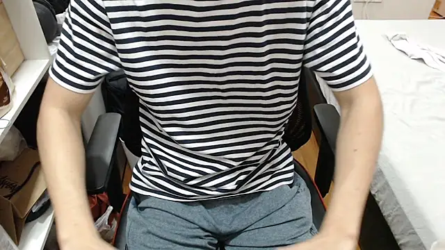 Snapshot of 16hornydog chatting on 28, 10, 2025 16hornydog online show from 28, 10, 2025