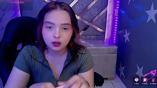 mia foster t online show from 11, 5, 2026