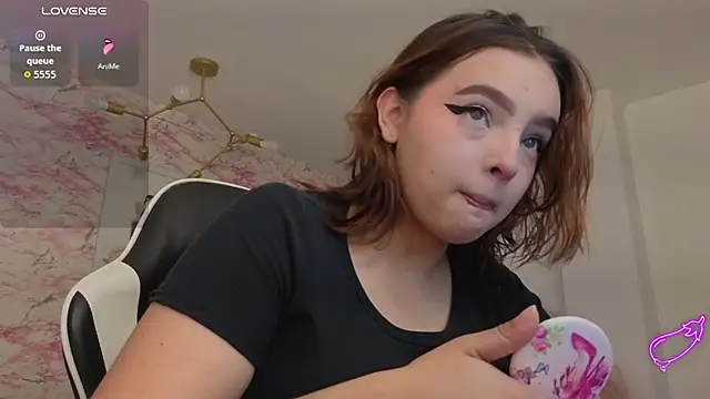 mia foster t online show from 22, 2, 2026