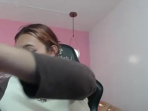 Snapshot of mia_foster_t chatting on 10, 10, 2025 mia foster t online show from 10, 10, 2025