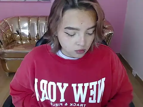 Snapshot of mia_foster_t chatting on 17, 10, 2025 mia foster t online show from 17, 10, 2025