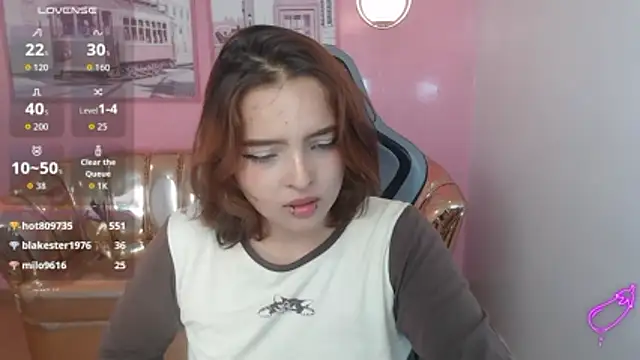 Snapshot of mia_foster_t chatting on 5, 1, 2026 mia foster t online show from 5, 1, 2026