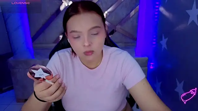 mia foster t online show from 20, 5, 2026