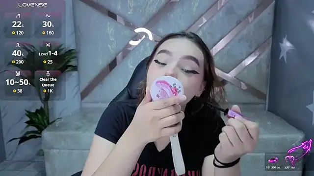 mia foster t online show from 13, 3, 2026