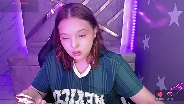 mia foster t online show from 12, 5, 2026